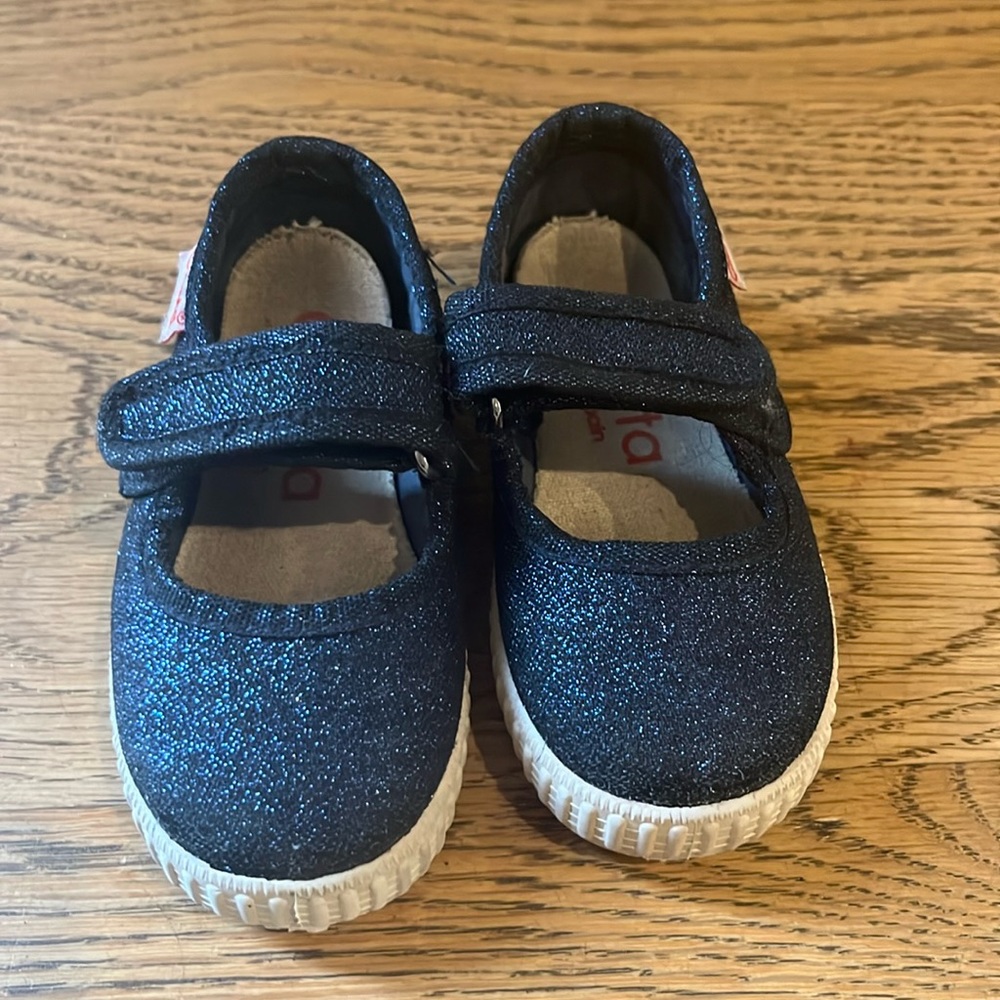 Vienna shoes size 20